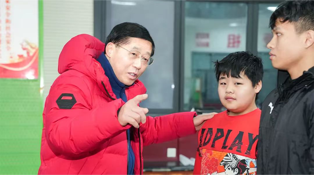 个新闻标题